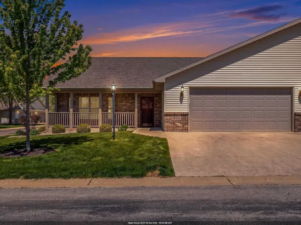 1359 Moonlight Ln, Fond Du Lac, WI 54937