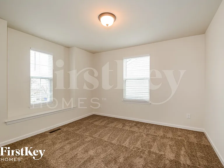 104 Shire Dr — Photo 10