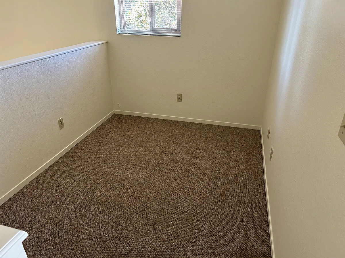 Building Photo - 480 N Chorro St #19