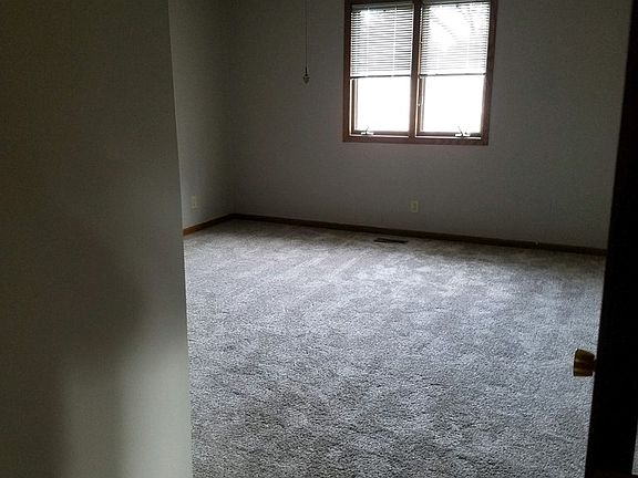 4th image of 1917 Stolley Park Cir