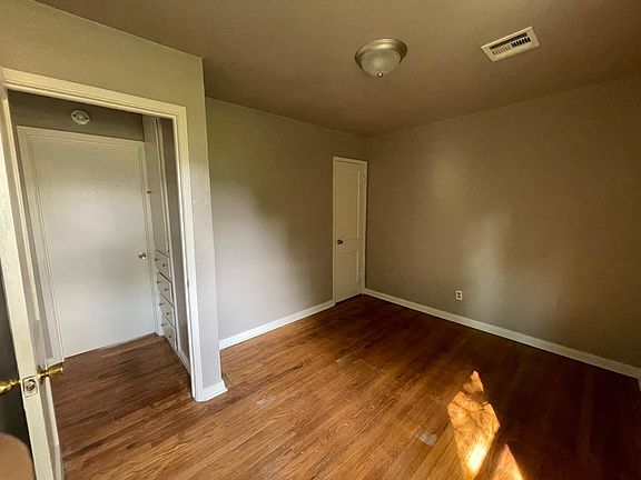 5th image of 3924 Mallard Dr