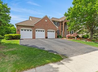 16943 Candlewood Pkwy, Eden Prairie, MN 55347