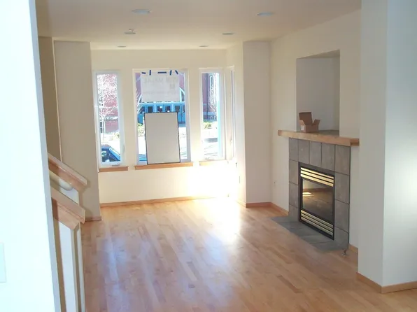 HEO#14-15, 3918-A/B Linden Ave N #Heo-15, Seattle, WA 98103
