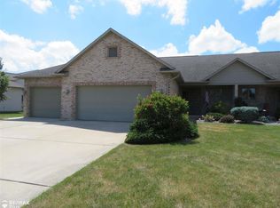 6076 Howland Dr, Swartz Creek, MI 48473