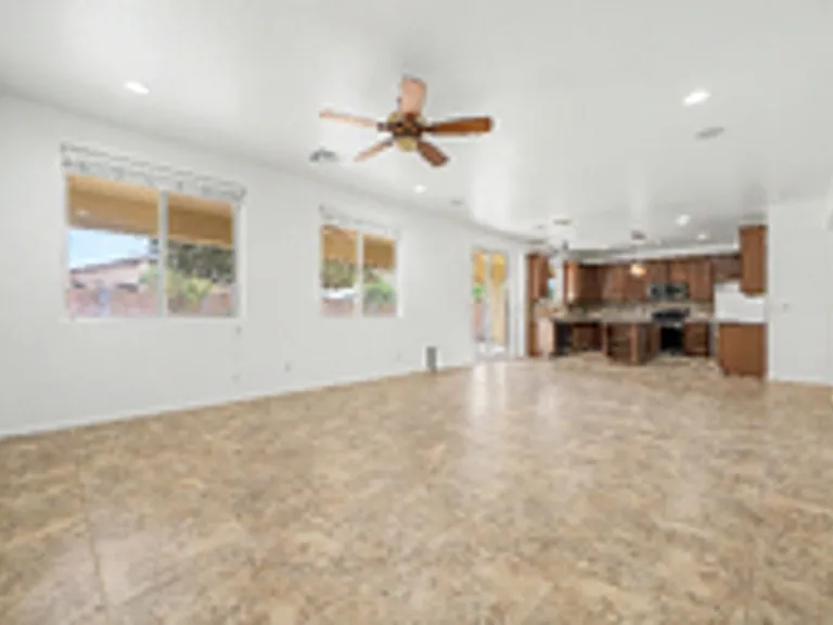 4947 E Odessa Dr — Photo 7