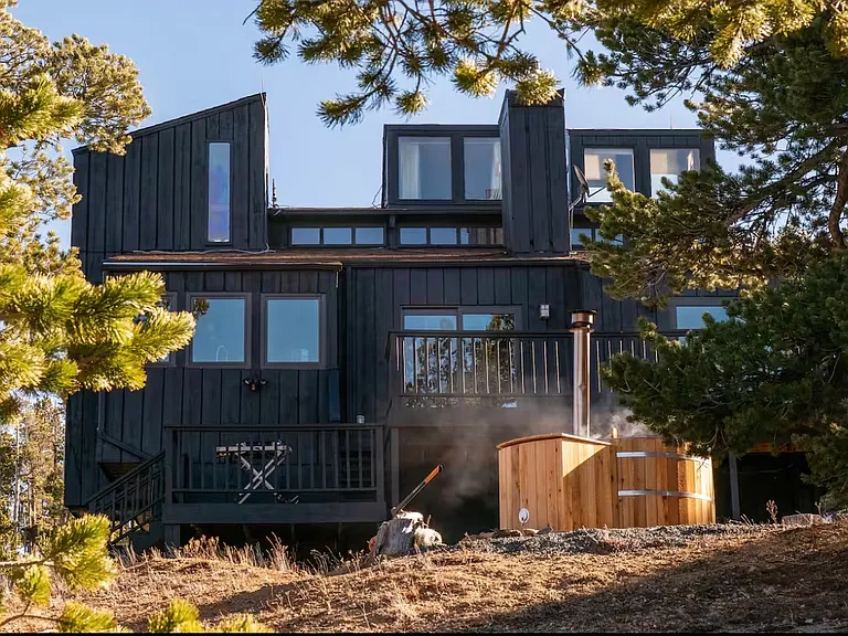 90 Peakview Dr — Photo 3