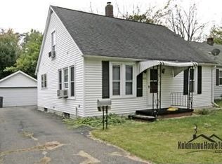 2215 Hazel Ave, Kalamazoo, MI 49008