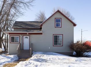 304 1st Ave E, Halstad, MN 56548