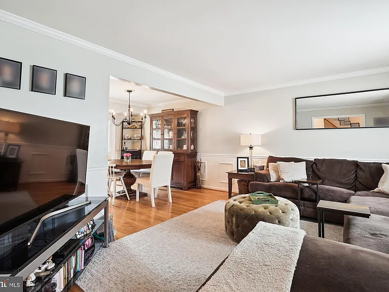 4555 Lantern Pl — Photo 14
