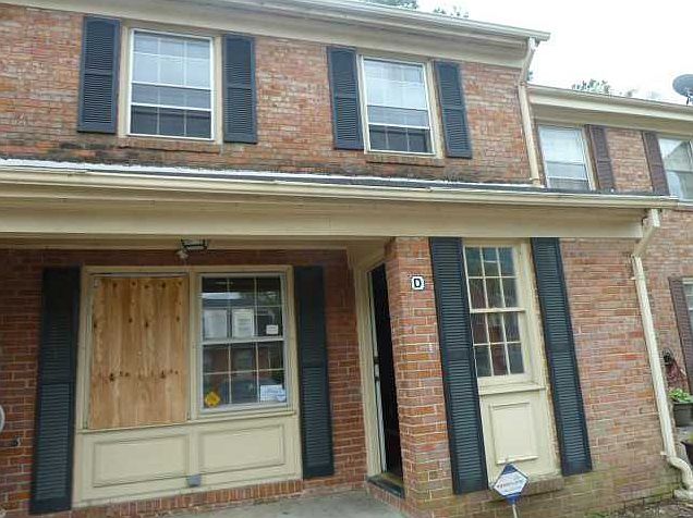 1st image of 220 Bailiff Ct Unit D