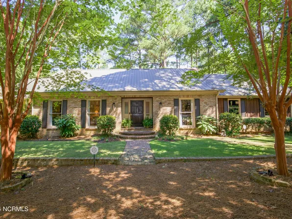 848 Barber Road, Southern Pines, NC 28387