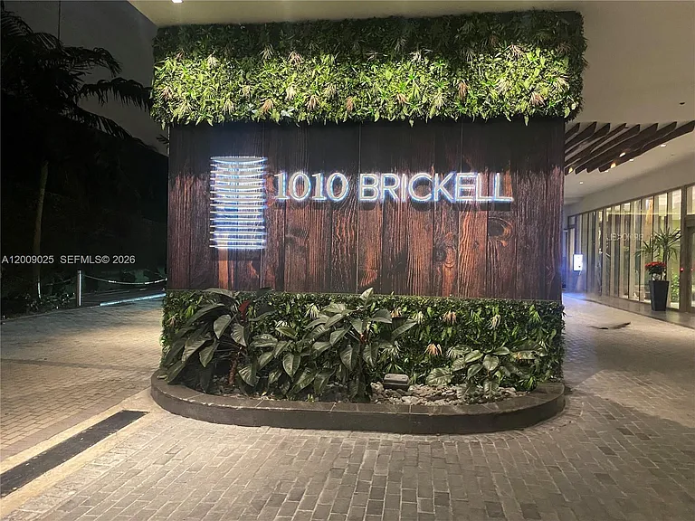 1010 Brickell Ave #2910 — Photo 4