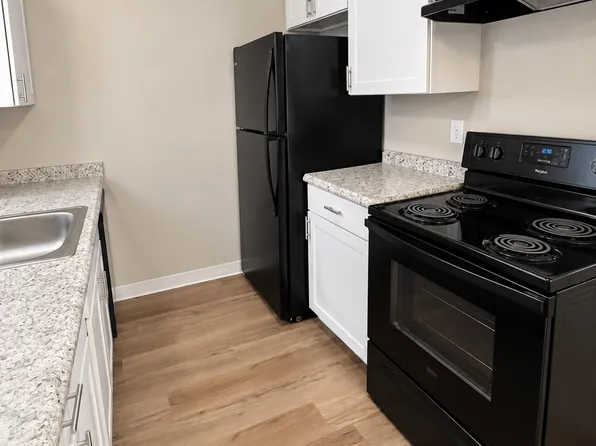 Malibu Apartments, 4119 110th St SW, Lakewood, WA 98499