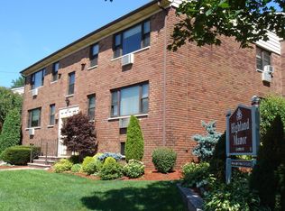 344 Crowells Rd APT E1, Highland Park, NJ 08904