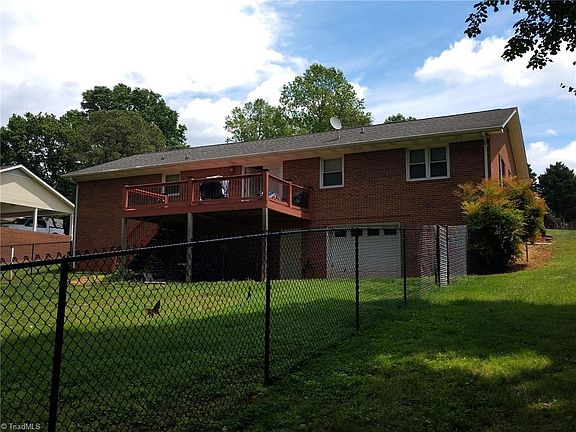 2nd image of 159 Cedar Knoll Dr