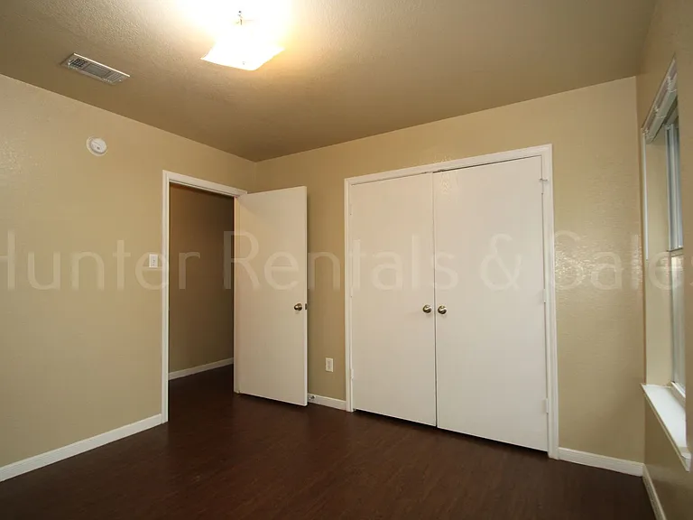 930 Ramblewood St #B — Photo 21