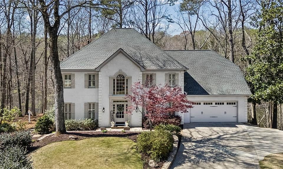 1st image of 3373 Lake Crest Ln NE