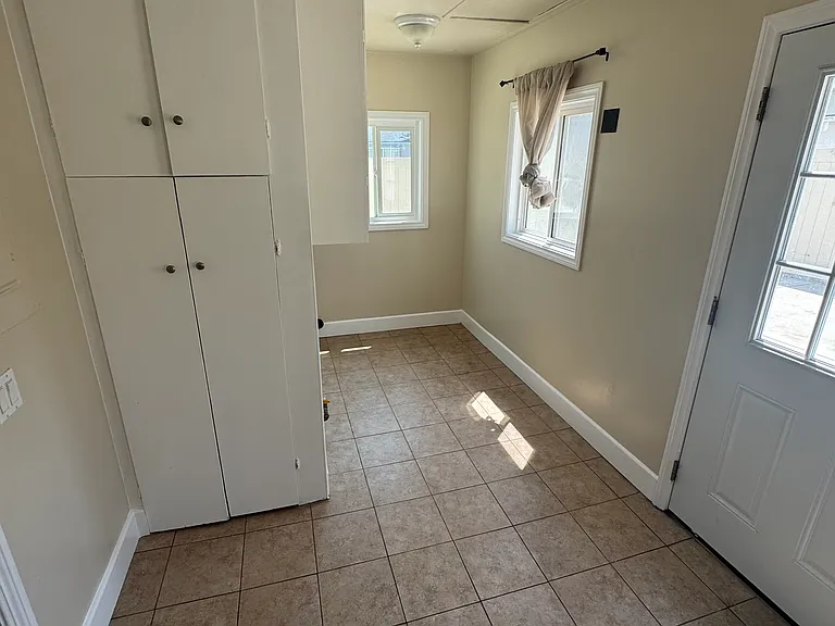 1615 Bellford Ave — Photo 11