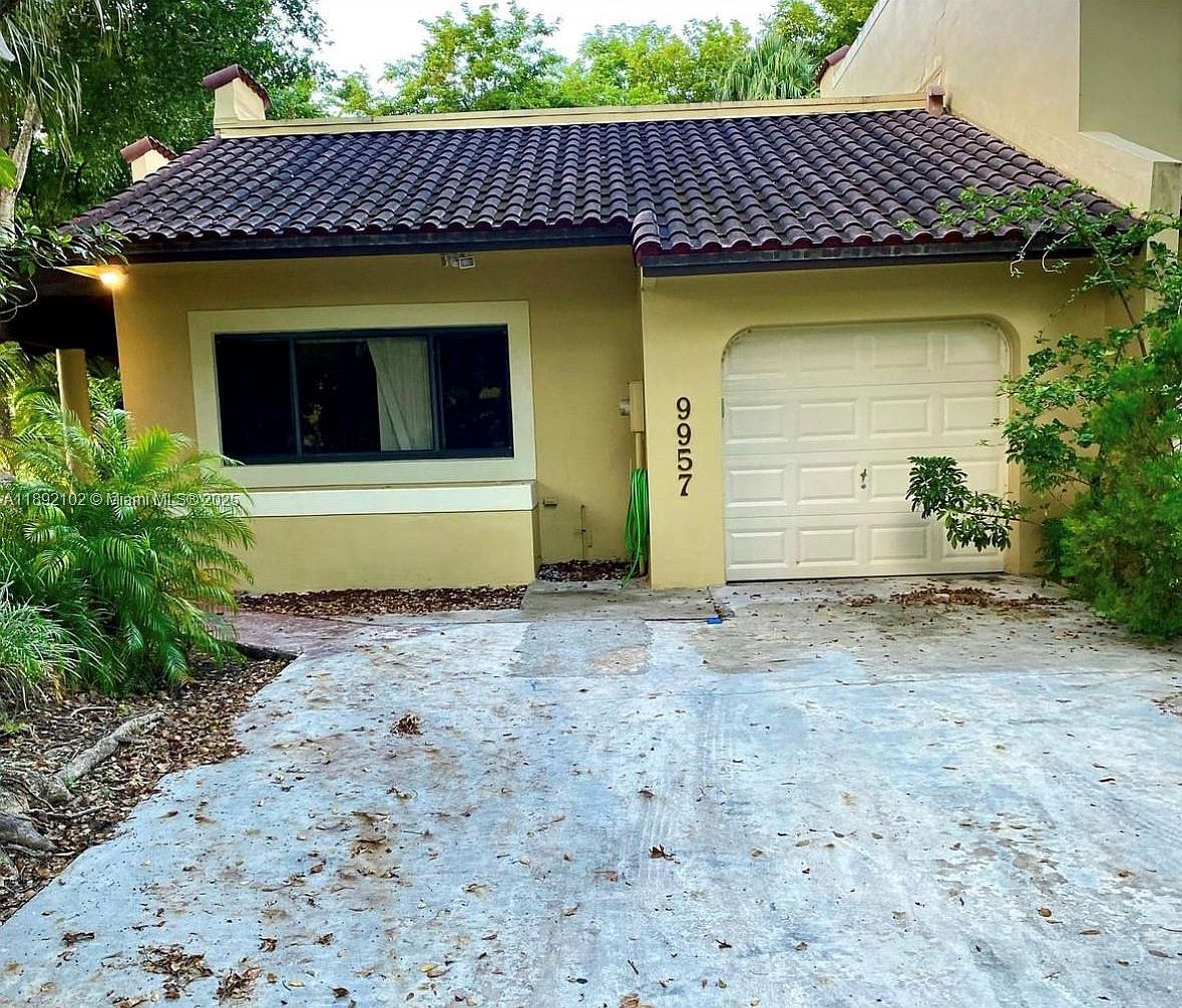 9957 Costa Del Sol Blvd #I-108B