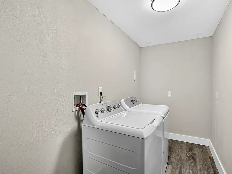 37 Seminole Ct #A — Photo 29