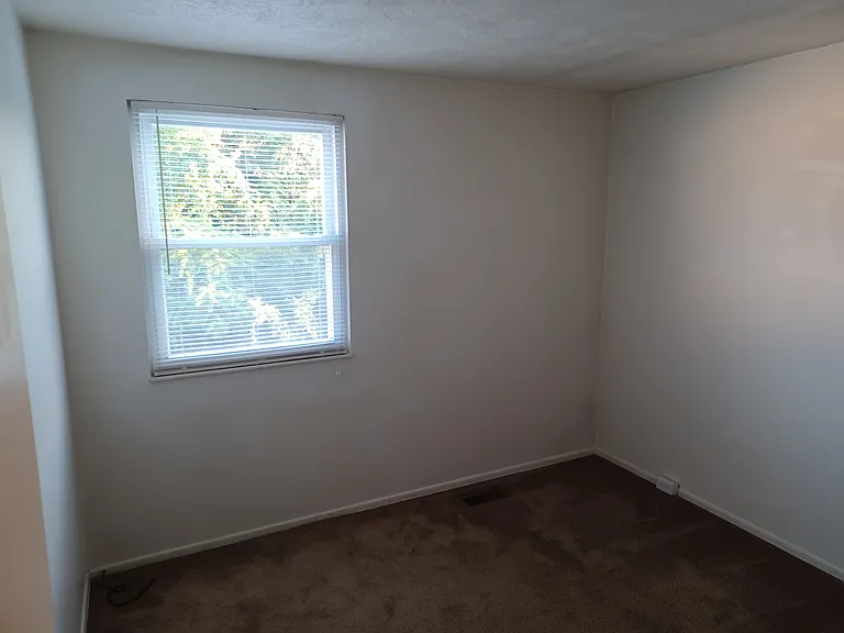 1901 Kirkby Dr — Photo 27