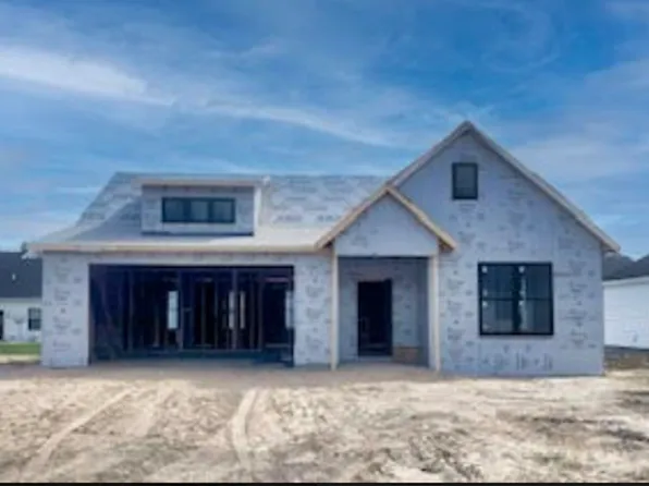 205 Brass Leaf Ct #2, Midland, MI 48642