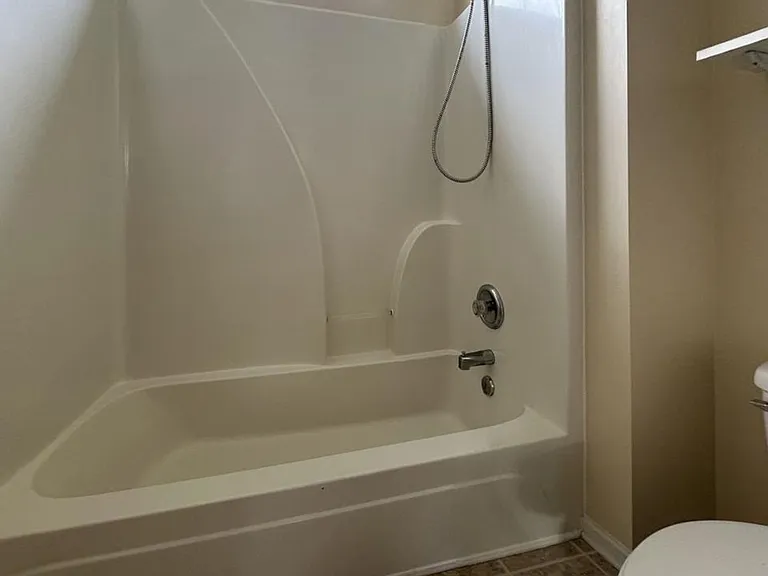 131 Red Leaf Blvd — Photo 2