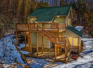 157 Shadow Run Rd #1-2-3, Hendersonville, NC 28792