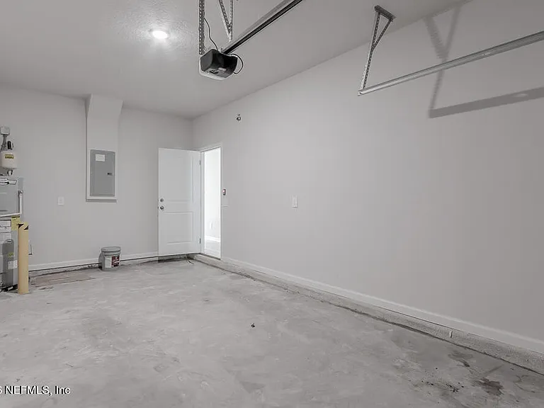 14438 Macadamia Ln — Photo 30