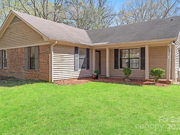 2nd image of 9300 Knotty Pine Cir