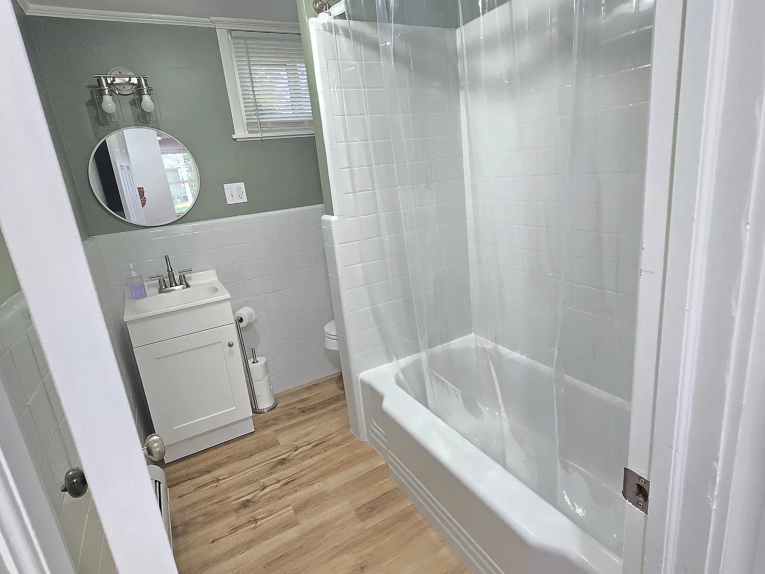 1 bed, 650 sqft, $2,000 — Photo 4