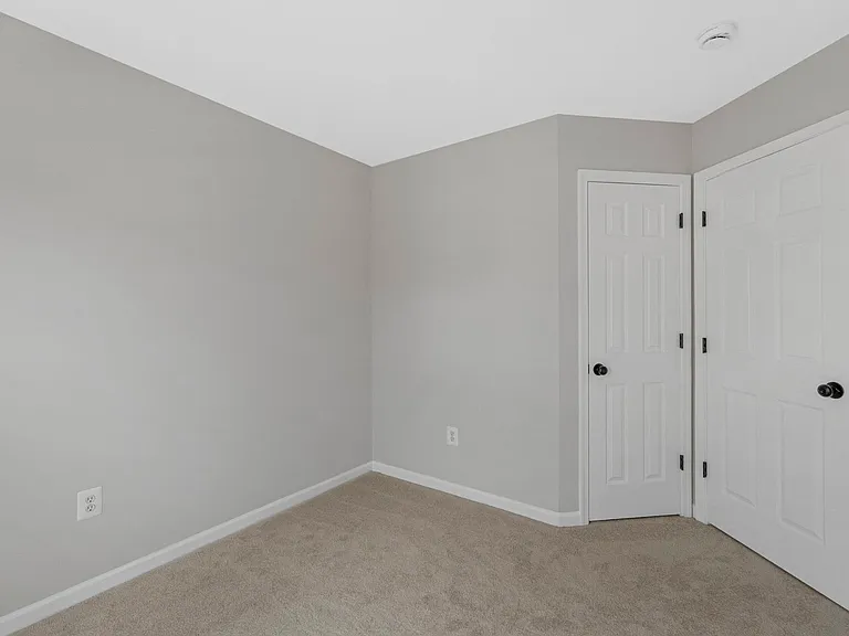 946 Monet Dr — Photo 33