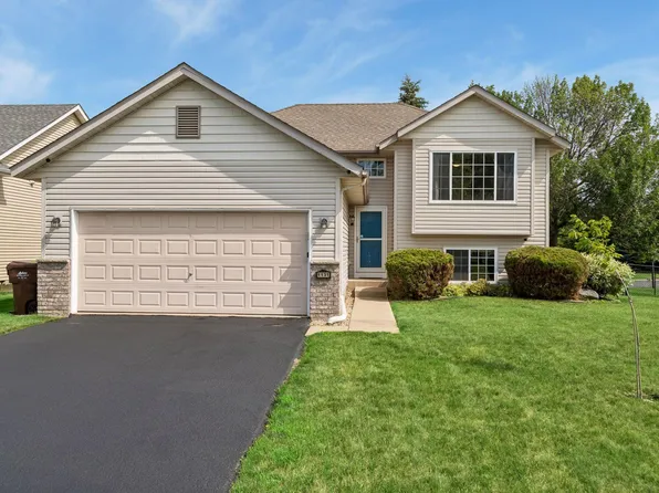 1131 Village St, New Prague, MN 56071