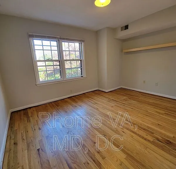 3749 Kanawha St NW — Photo 37
