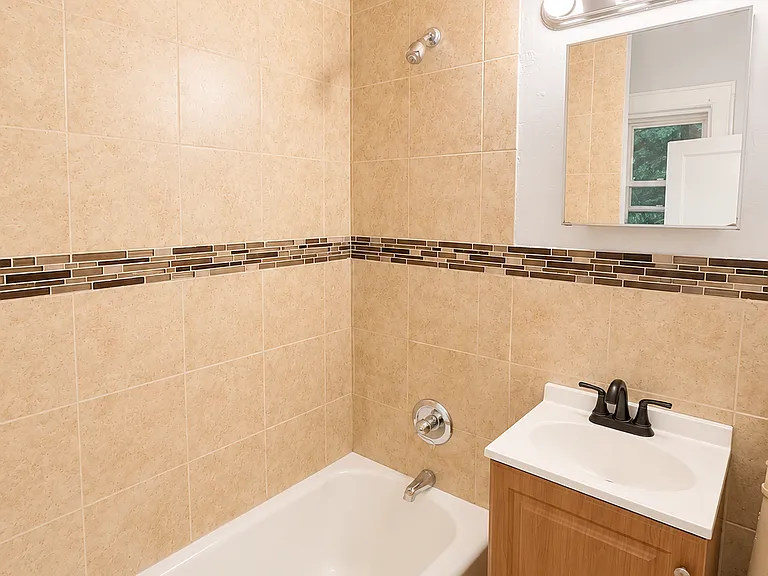 63 Plymouth St #3 — Photo 5