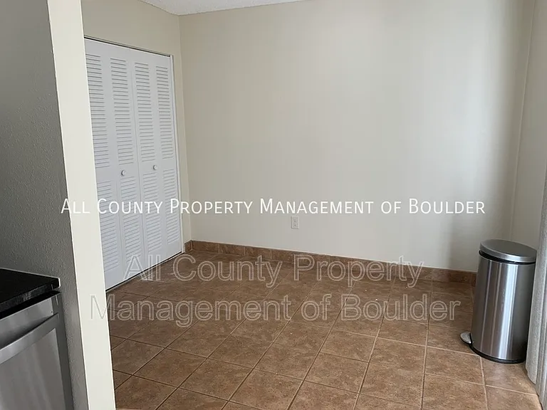 800 W Moorhead Cir #C — Photo 18
