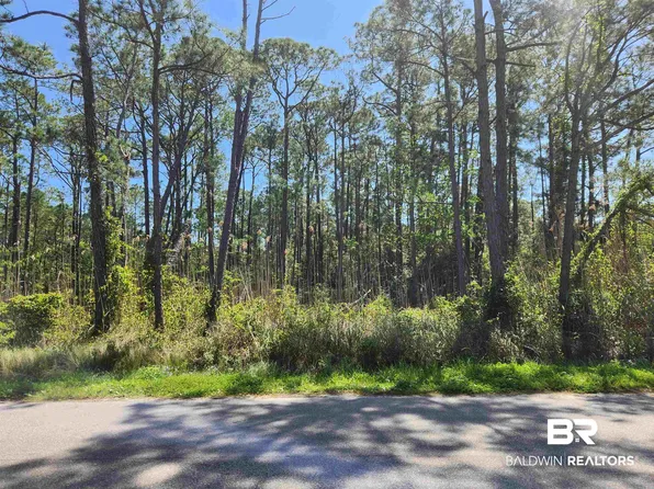 1418 Bienville Blvd, Dauphin Island, AL 36528