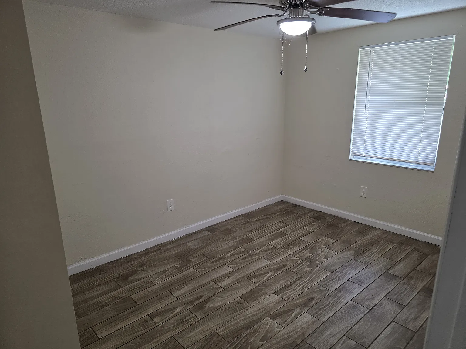 2 bed, $1,350 — Photo 3