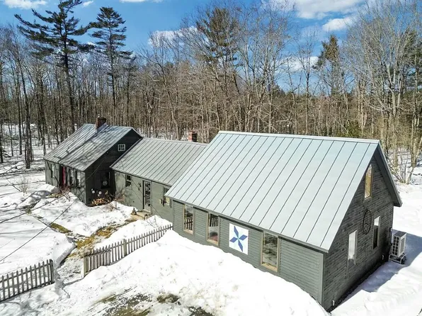 157 Desert Pond Road, Mount Vernon, ME 04352