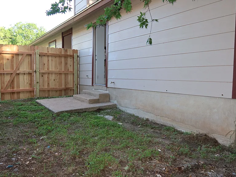 9607 Aberdeen Way #B — Photo 30