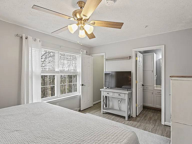 5707 Joseph Ct — Photo 18