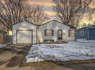 2808 E 19th St, Sioux Falls, SD 57103