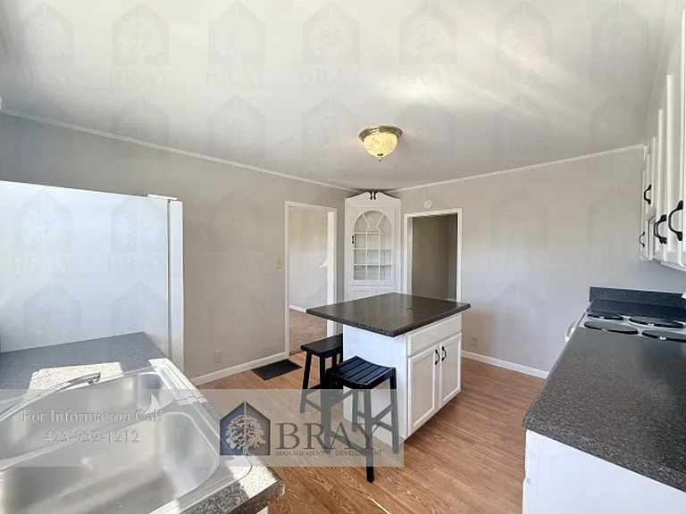 308 Highview Ave — Photo 5
