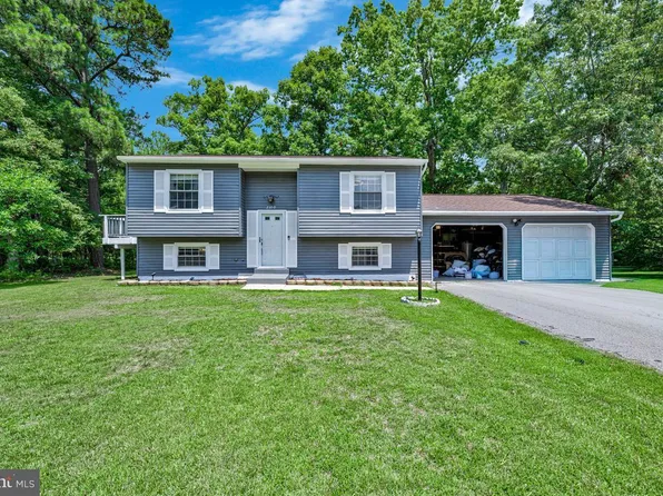 2300 Valley Oak Ct, Waldorf, MD 20601