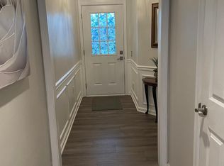 8 Buchanan Dr, Fredericksburg, VA 22406