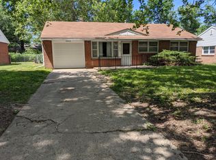 2042 College View Rd, Manhattan, KS 66502