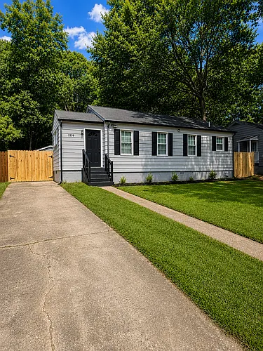 2239 Carey Dr SE Photo 1