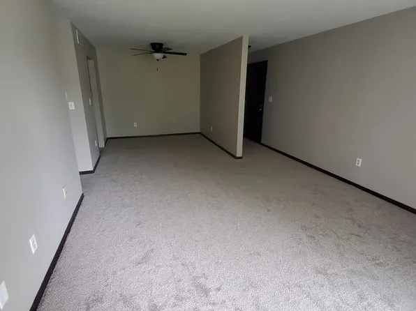 7625 W Donna Ct - 8 Unit, 7625 W Donna Ct APT 2, Milwaukee, WI 53223