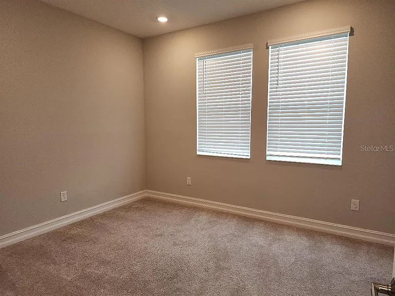 4712 Lagona Ln — Photo 11