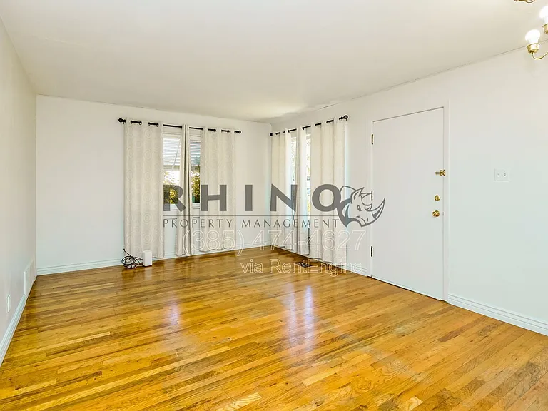 1154 W Fremont Ave — Photo 2